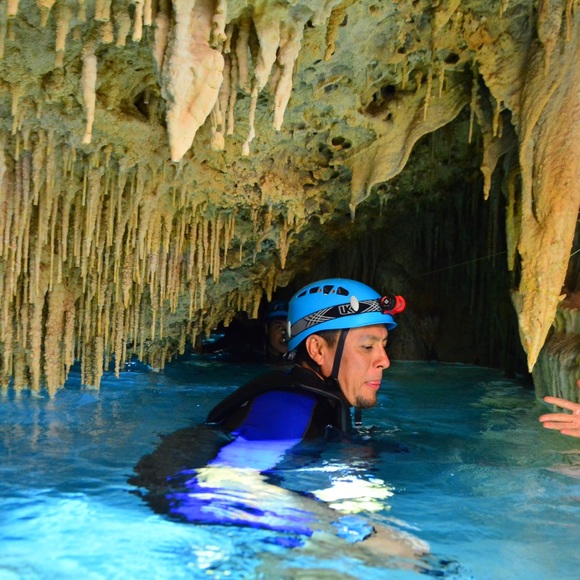 Meet your Posher, John - Picture 8 of 8